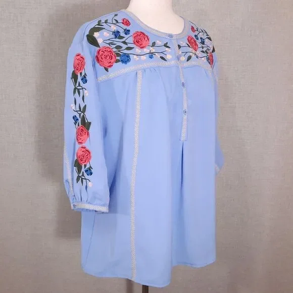 Women's Floral Embroidered Tunic Top Size Small Pleated CottageCore Blue - Picture 2 of 16